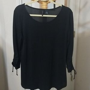 New Directions Black Scoop Blouse